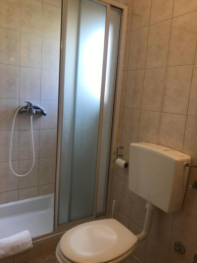 Spacious Bedroom For Two With Pool View - Pansion Hajduk Korčula Dış mekan fotoğraf